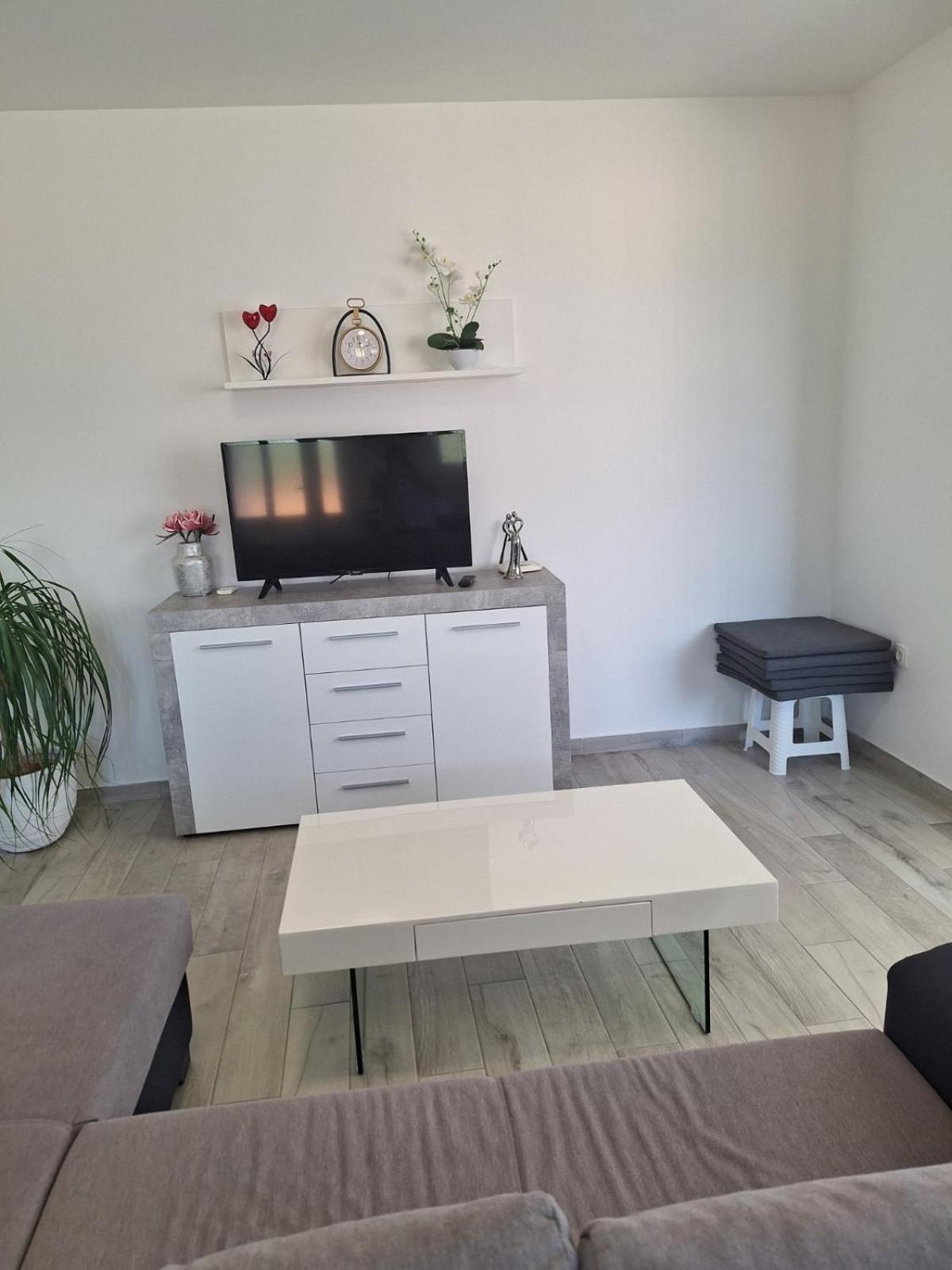 Apartmani Danica Vodnjan Ngoại thất bức ảnh